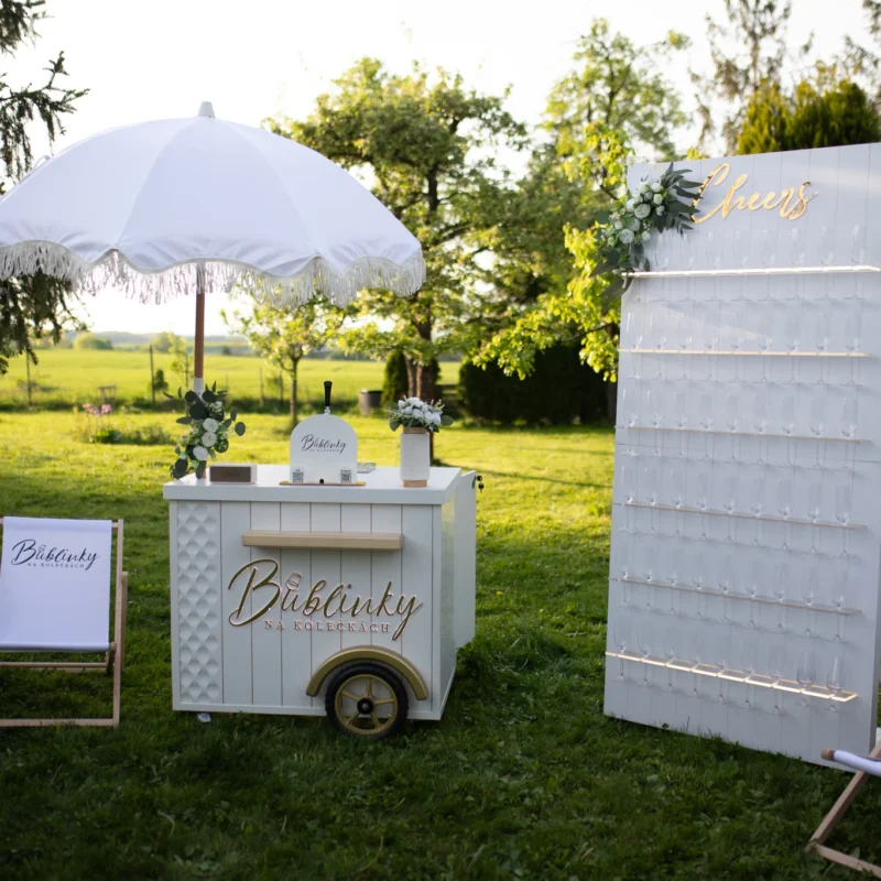 venkovní prosecco bar